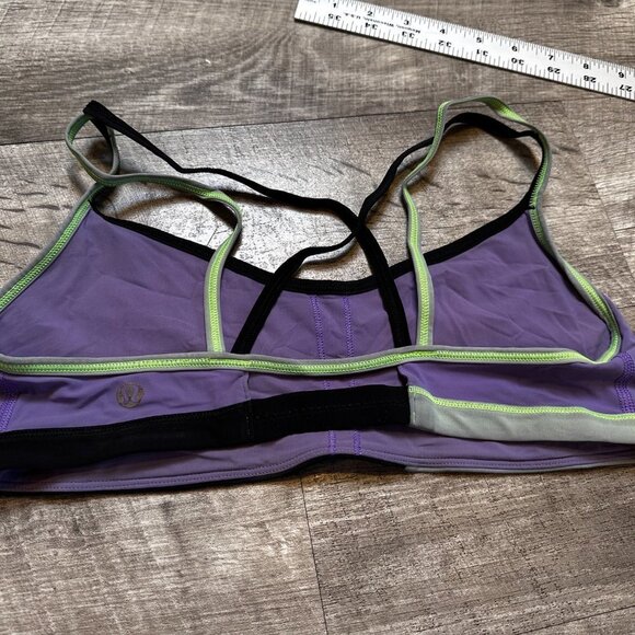 LULULEMON Ignite Bra in Power Purple Estimated Size 2 or 4 - Small or X-Small - Picture 3 of 4